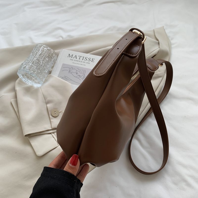 Fortuna Crossbody-handväska I Läder För Kvinnor - Svart