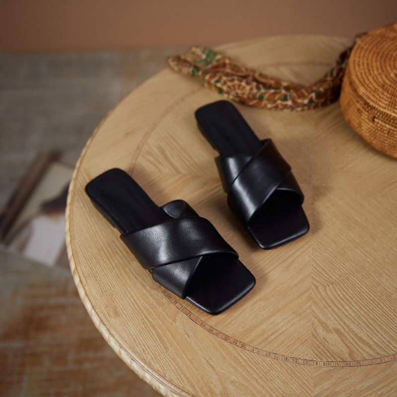 Gal Dam Läder Platt Svart Sandal - Svart