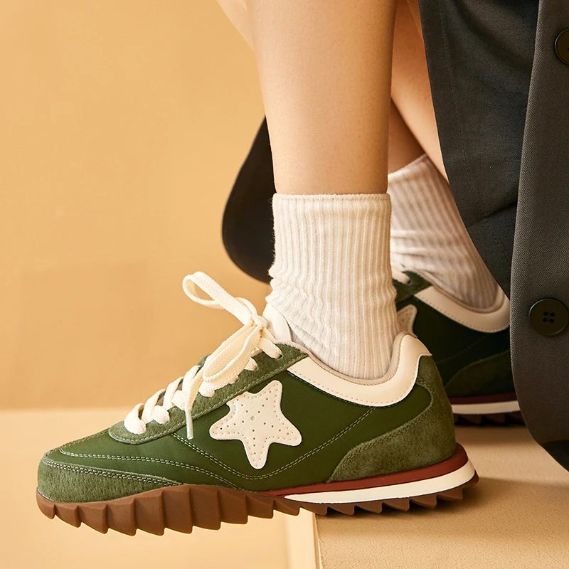 Gerda Sneaker Med Snörning För Kvinnor - Svart