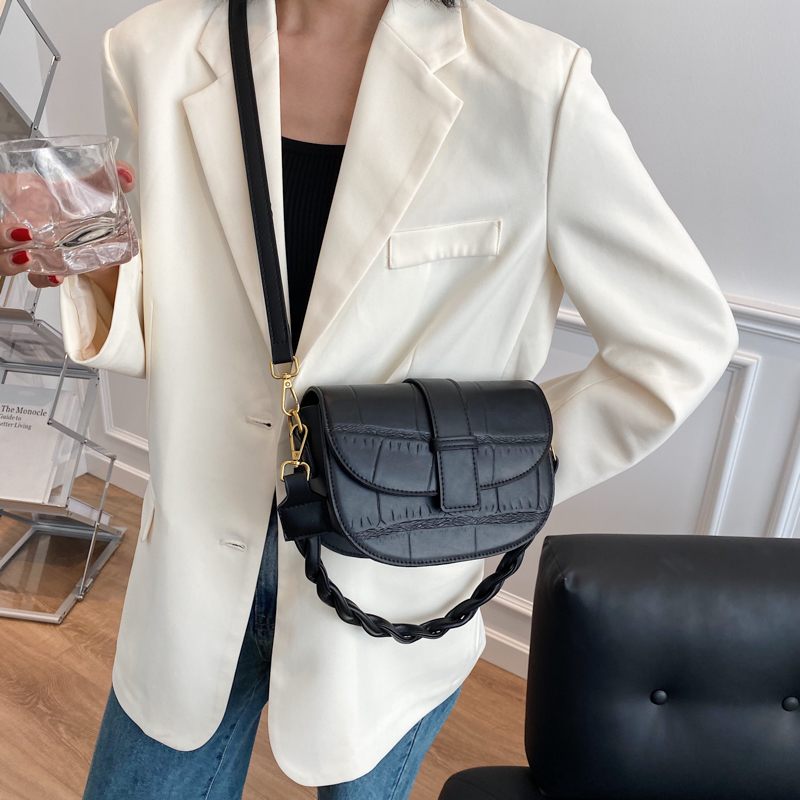 Gillen Small Crossbody-handväska I Läder För Kvinnor - Svart