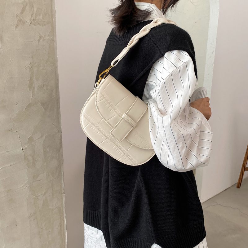 Gillen Small Crossbody-handväska I Läder För Kvinnor - Svart