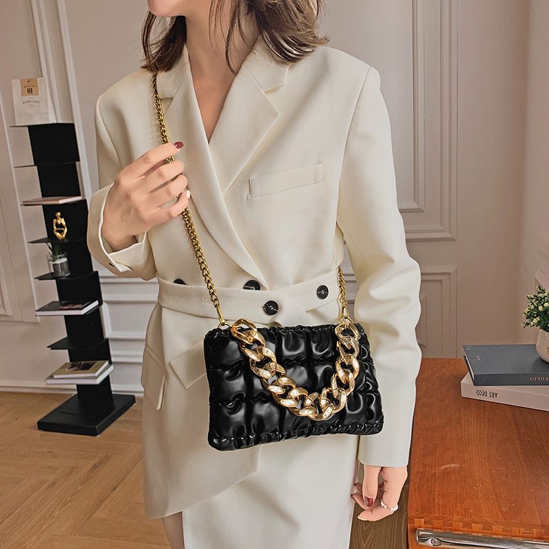 Glamour Small Crossbody-handväska I Läder För Kvinnor - Svart