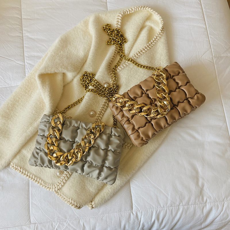 Glamour Small Crossbody-handväska I Läder För Kvinnor - Svart