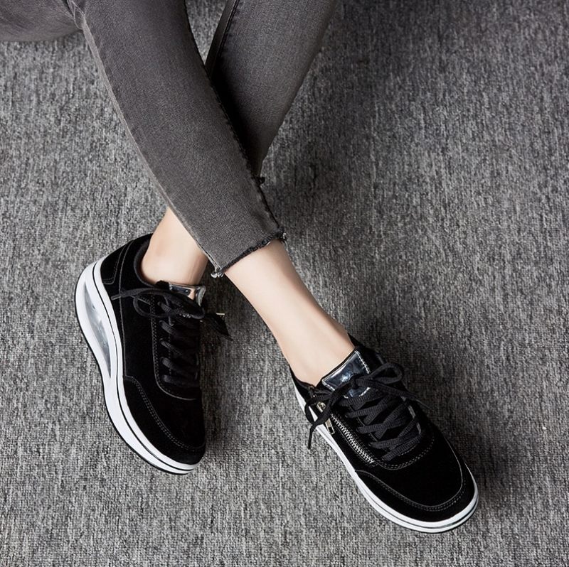 Gowalk Max Sneaker Platt Dam Med Plattformsskor - Svart