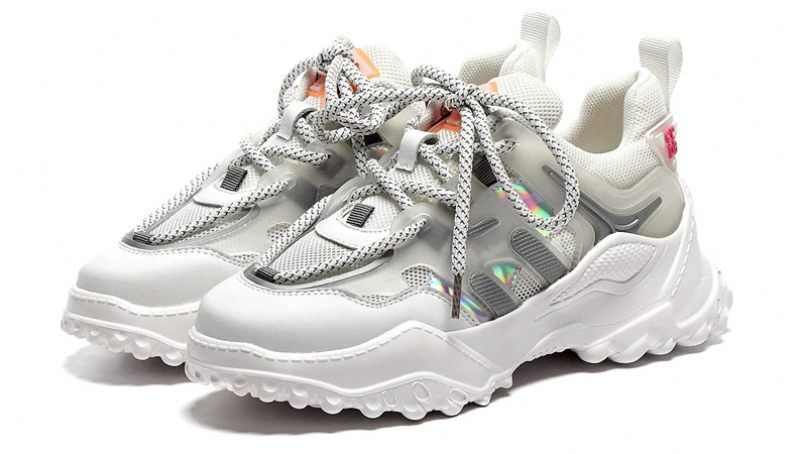 Grasso Sneaker Med Ventilerande Snörning För Kvinnor - Beige