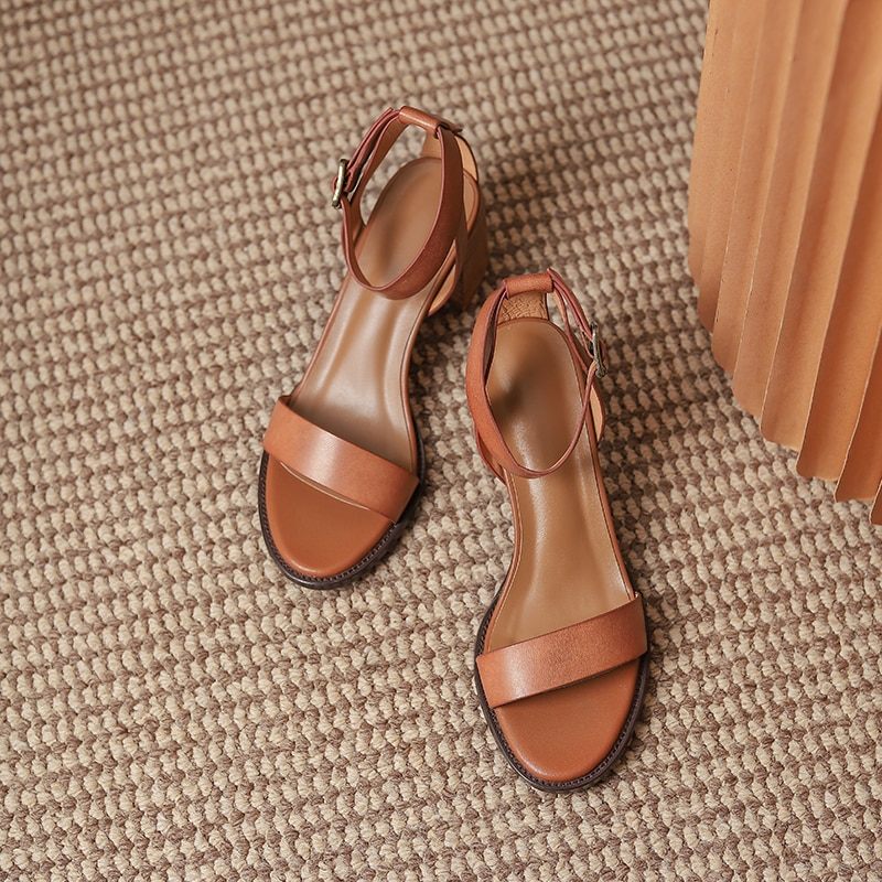 Guadalupe Sandal Med Hög Fyrkantig Klack För Kvinnor - Brun