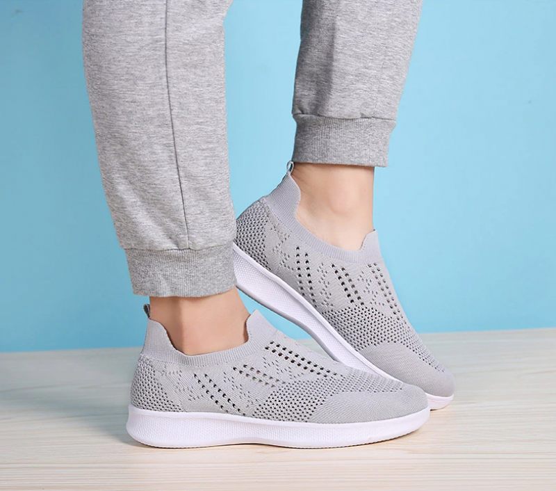 Haji Slip-on-skor För Kvinnor - Grå
