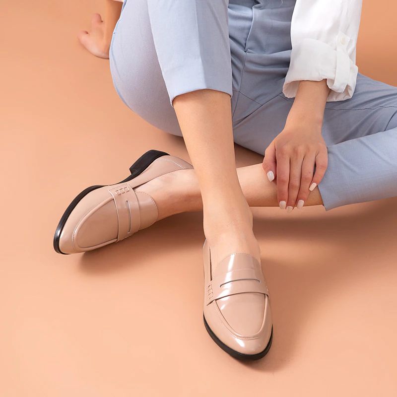 Hospina Penny Leather Loafer Skor För Kvinnor - Beige