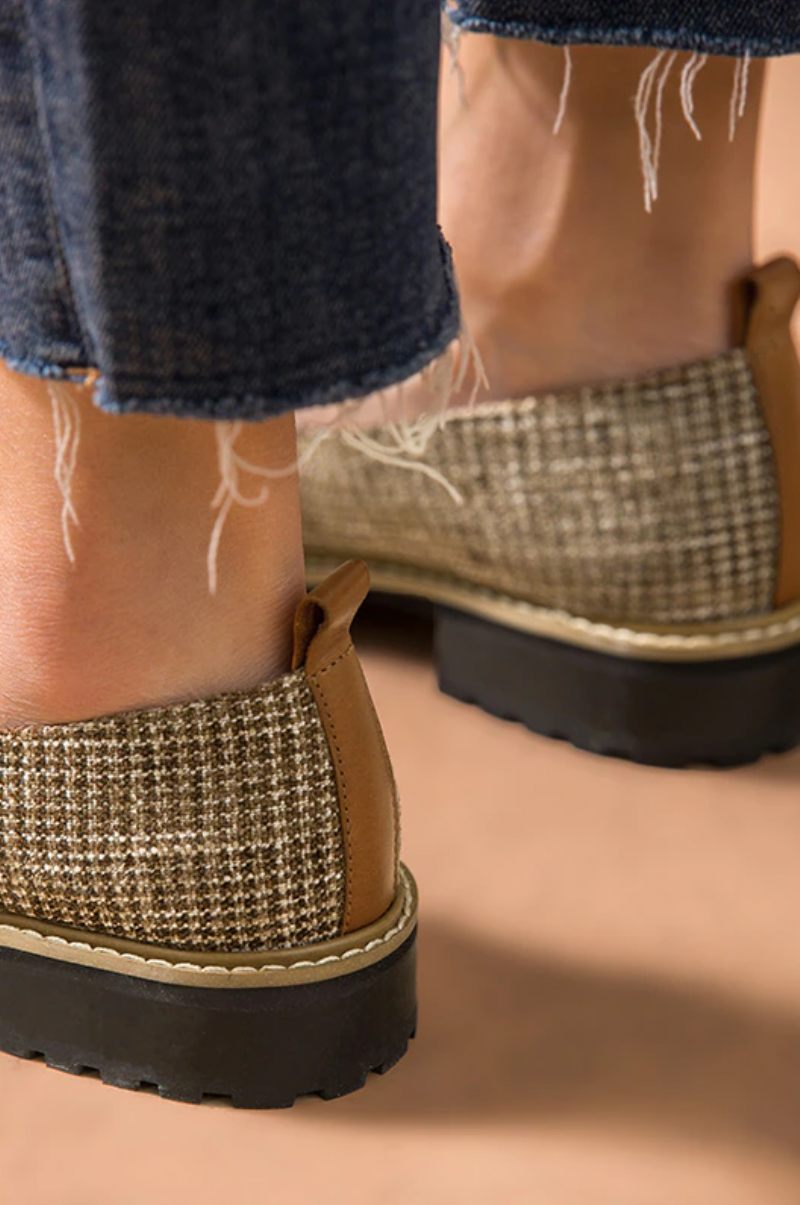 Kaley Platt Läder Loaferskor För Kvinnor - Brun