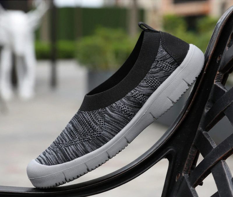 Kavala Slip-ons Svarta Skor För Kvinnor - Svart