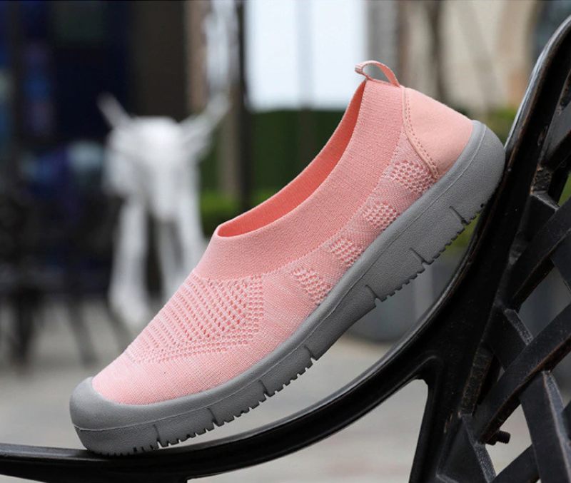 Kavala Slip-ons Svarta Skor För Kvinnor - Svart