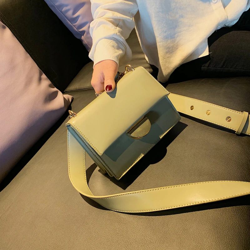 Laredo Liten Fyrkantig Handväska För Kvinnor - Beige