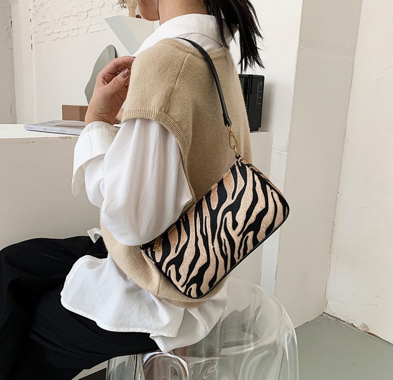 Latoya Handväskor - Khaki