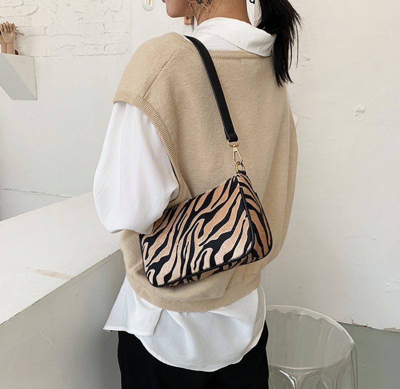 Latoya Handväskor - Khaki