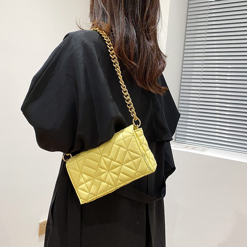 Latty Minimalistisk Quilted Flap Handväska För Kvinnor - Brun