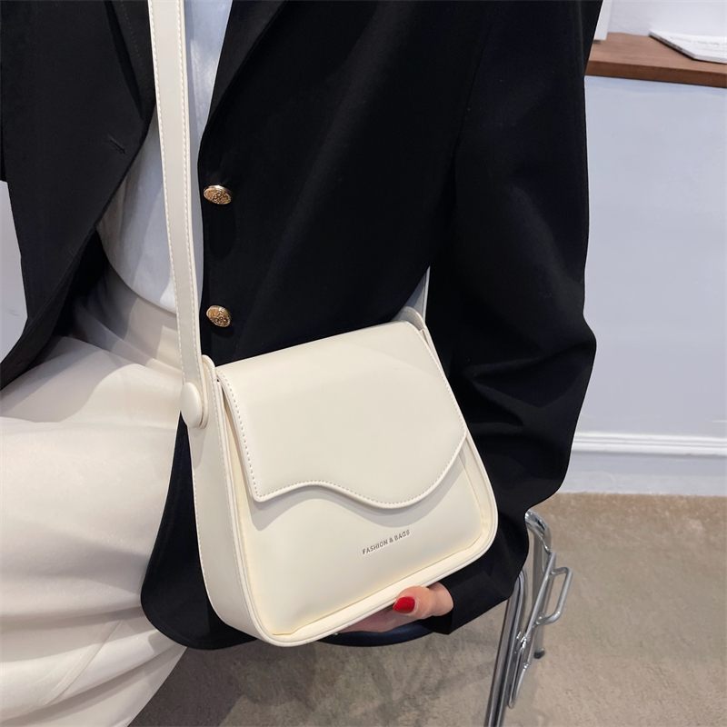 Latty Small Crossbody-handväska I Läder För Kvinnor - Grön