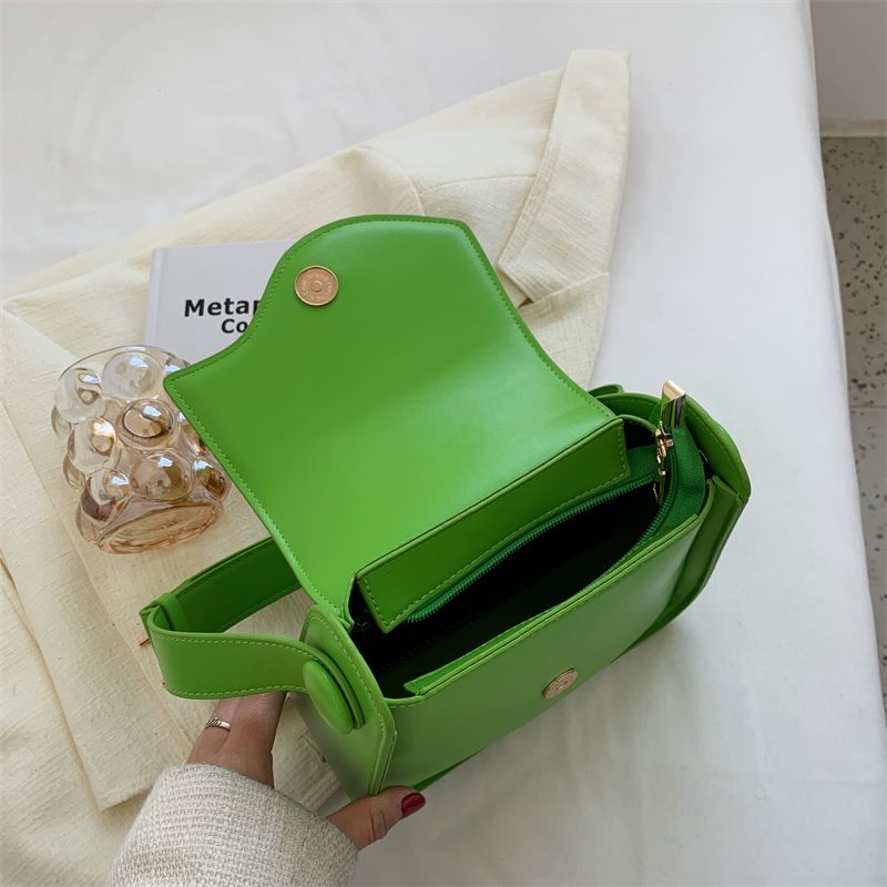Latty Small Crossbody-handväska I Läder För Kvinnor - Grön