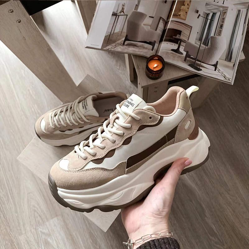 Levi Sneaker I Mockaskinn För Kvinnor - Aprikos