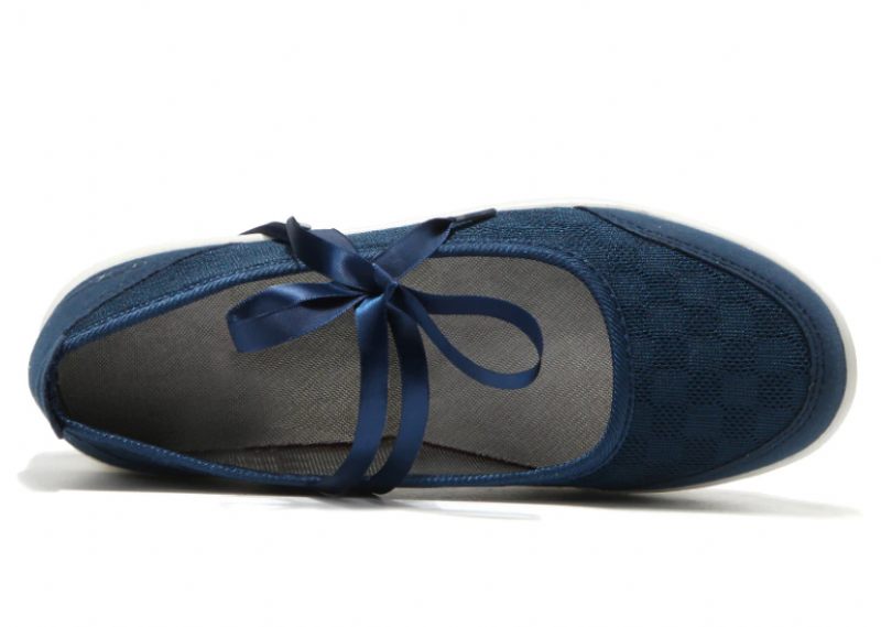 Lois Slip-on-skor För Kvinnor - Svart