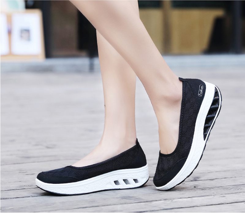 Lois Slip-on-skor För Kvinnor - Svart