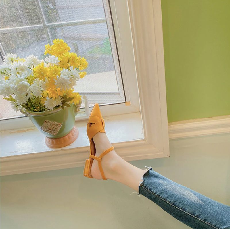Lucila Sandaler - Beige