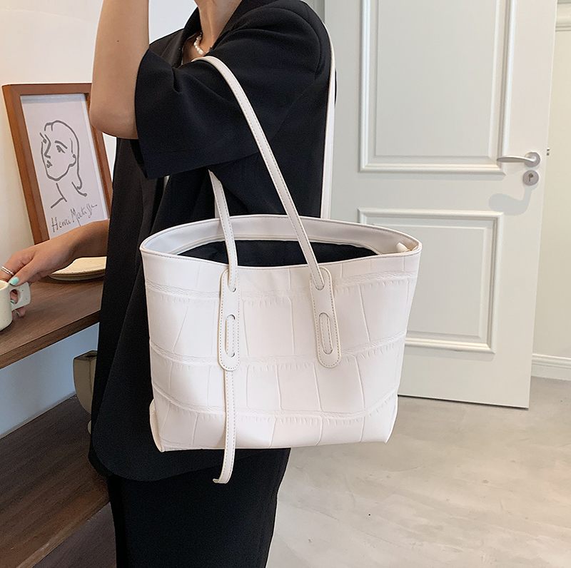 Lucy Lyxig Läderhandväska För Kvinnor - Beige