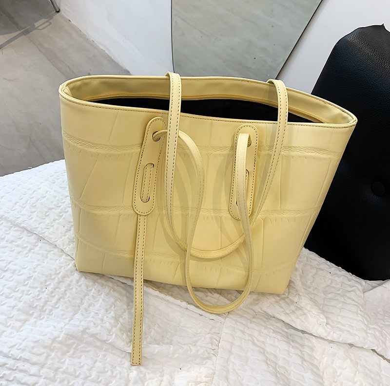 Lucy Lyxig Läderhandväska För Kvinnor - Beige