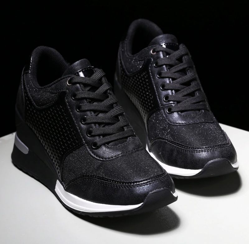 Lucy Wedges Sneakers För Kvinnor - Guld
