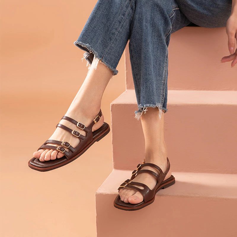 Margarita Platt Sandal För Kvinnor - Brun