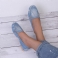 Jeansblå