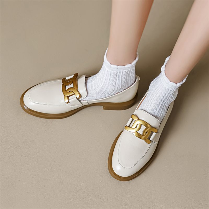 Mariana Kvinnors Metalldekoration Läder Loafers - Svart