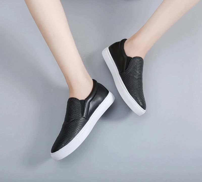Maru Slip-on-skor För Kvinnor - Svart
