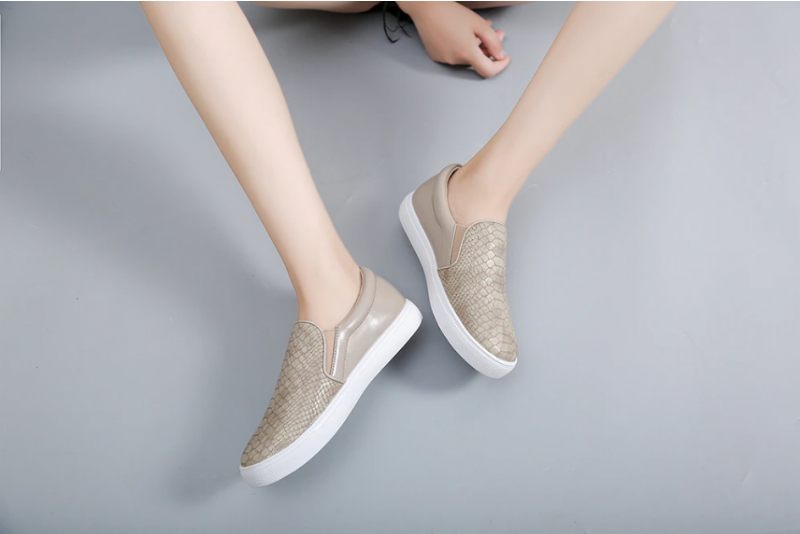 Maru Slip-on-skor För Kvinnor - Svart
