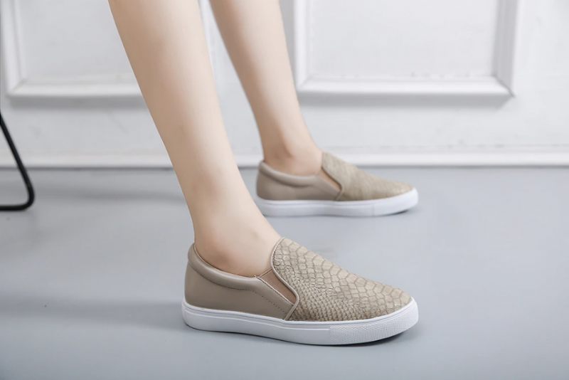 Maru Slip-on-skor För Kvinnor - Svart