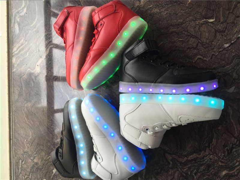 Momoa Unisex Lighted Sneaker För Barn - Lila