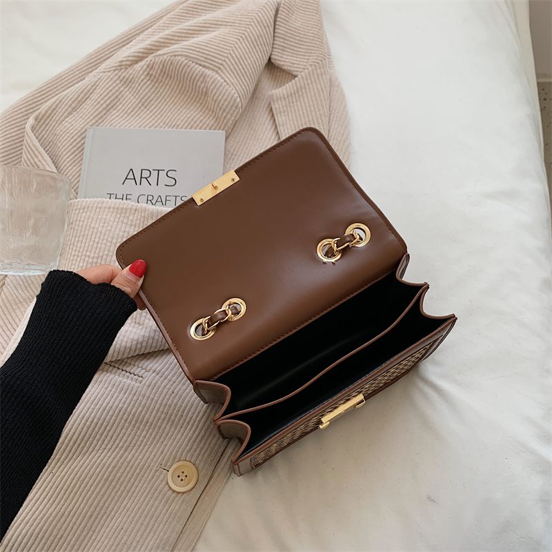Monterey Handväska Med Flap Shoulder För Kvinnor - Svart rutnät