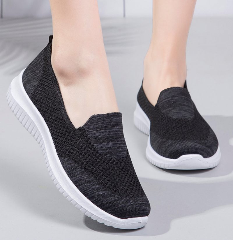 Nubia Svarta Slip-on Skor För Kvinnor - Svart