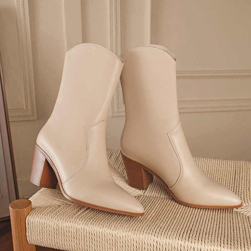 Nyckelkängor För Damer - Beige