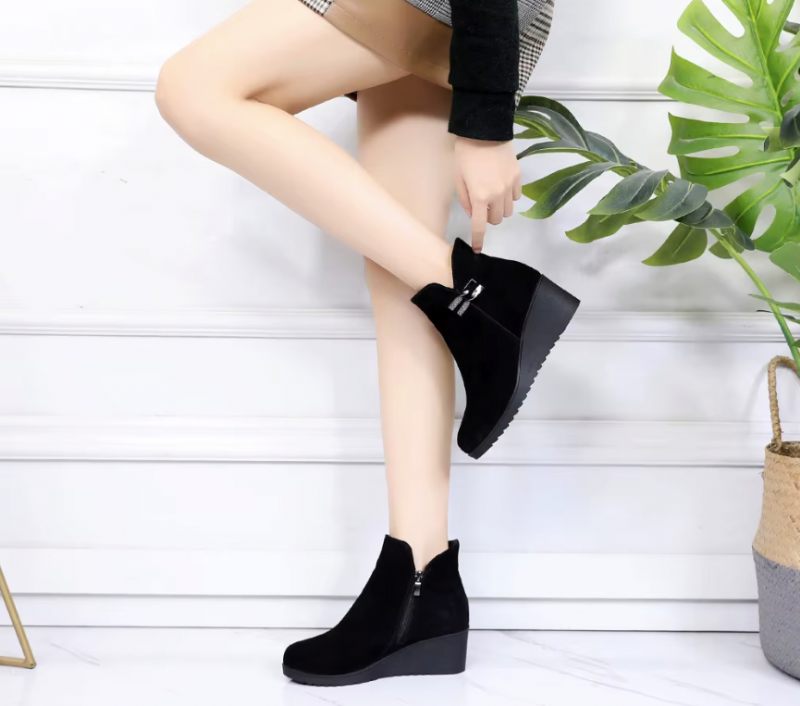 Oliver Wedges Platform Ankelboots För Kvinnor - Svart mocka