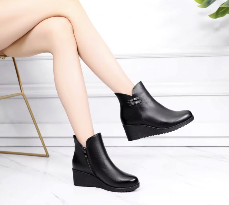 Oliver Wedges Platform Ankelboots För Kvinnor - Svart mocka