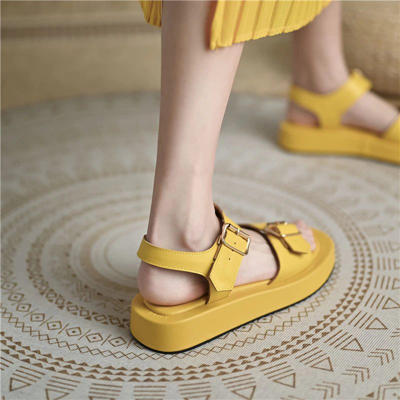 Peggy Platt Sandal För Kvinnor - Gul