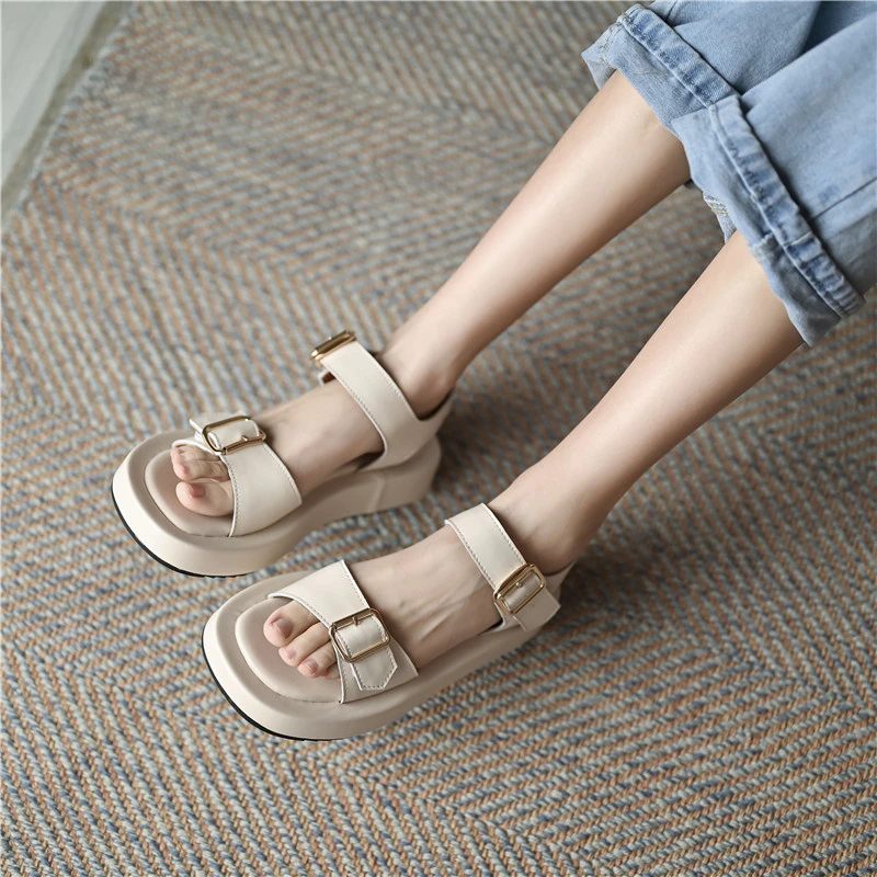 Peggy Platt Sandal För Kvinnor - Gul