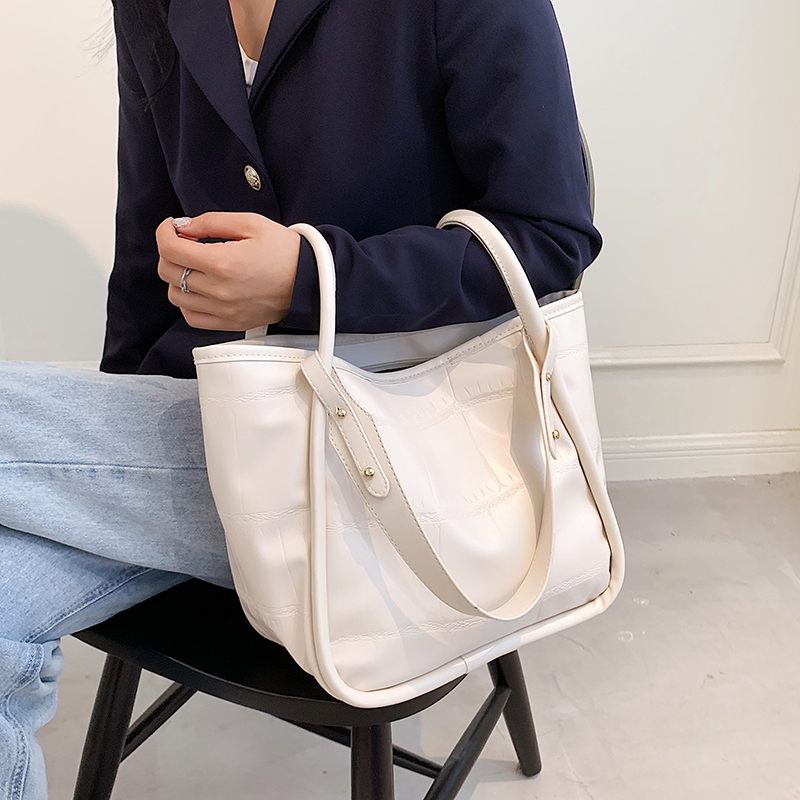 Peniche Crossbody-handväska I Läder För Kvinnor - Svart