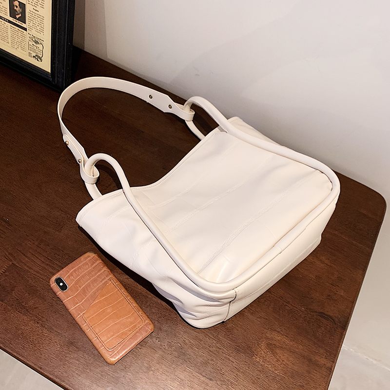 Peniche Crossbody-handväska I Läder För Kvinnor - Svart