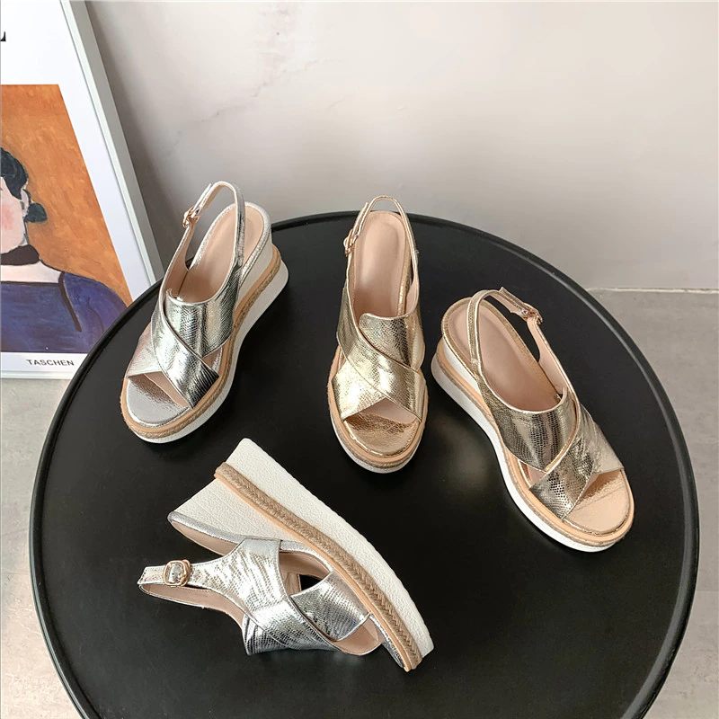 Peniche Elegant Wedge Sandal För Kvinnor - Silver