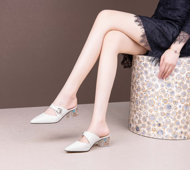 Piani Eleganta Mules-skor I Äkta Läder För Kvinnor - Beige