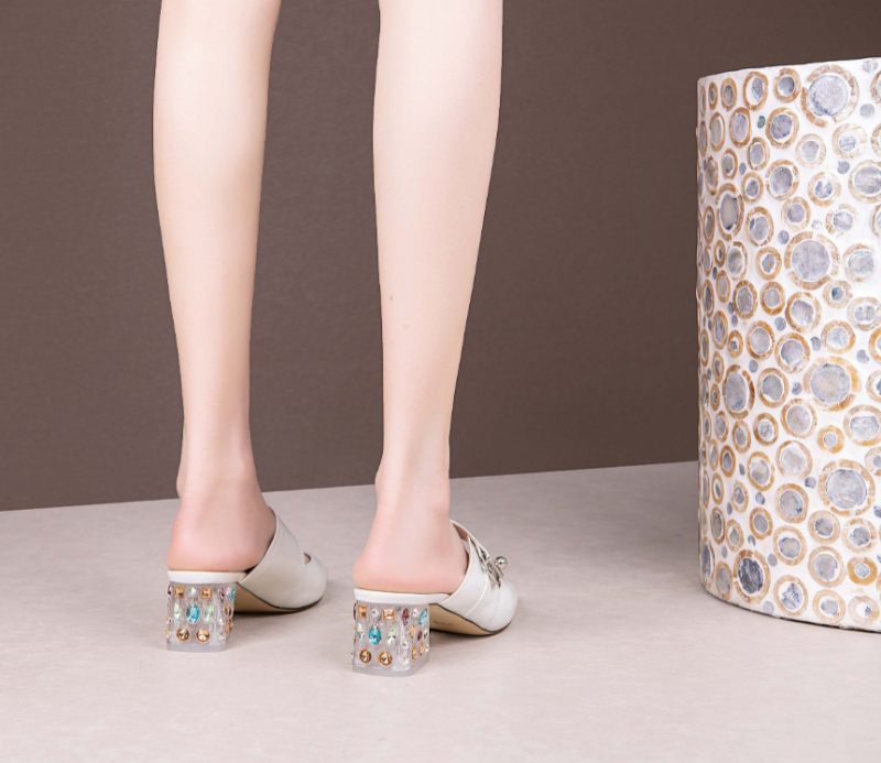 Piani Eleganta Mules-skor I Äkta Läder För Kvinnor - Beige