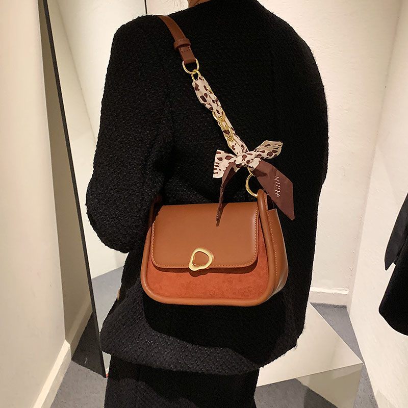 Pinino Small Crossbody-handväska I Läder För Kvinnor - Brun