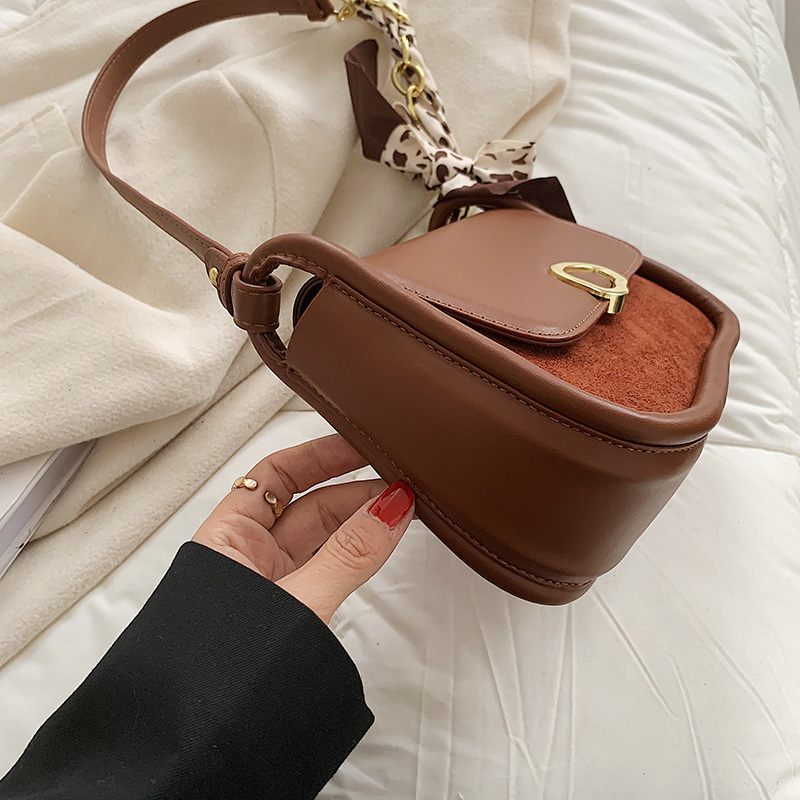 Pinino Small Crossbody-handväska I Läder För Kvinnor - Brun