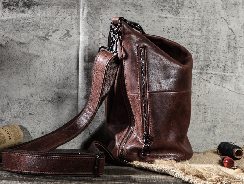 Pinto Crossbody-handväska I Läder För Män - Kaffe